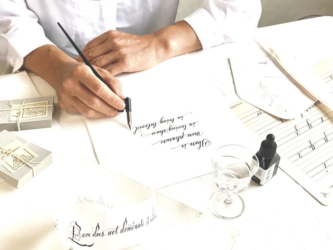 つけペンとインクで はじめてのモダンカリグラフィー