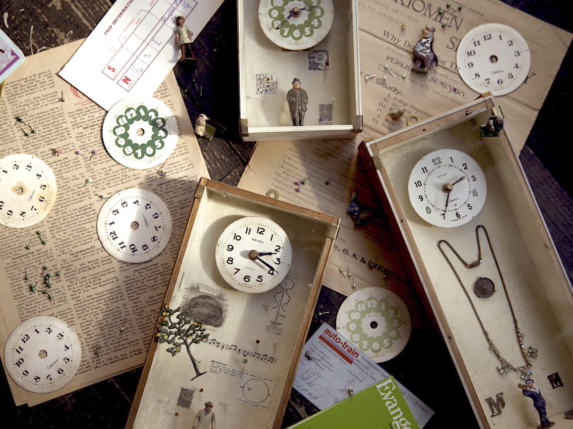 「東京蚤の市」で見つけた素材で作る“箱時計”